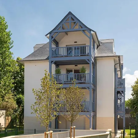 Apartment Elegant 2br With Terrace Tourgeville