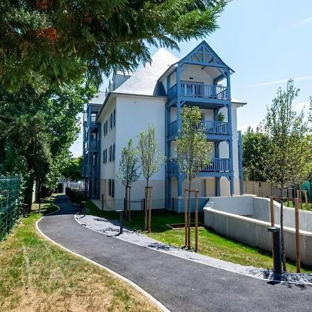 Apartment Elegant 2br With Terrace *