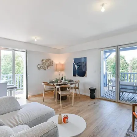 Elegant 2br With Terrace Tourgeville